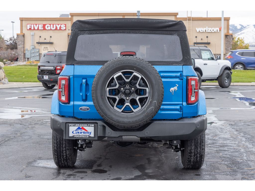 2024 Ford Bronco Outer Banks photo 4