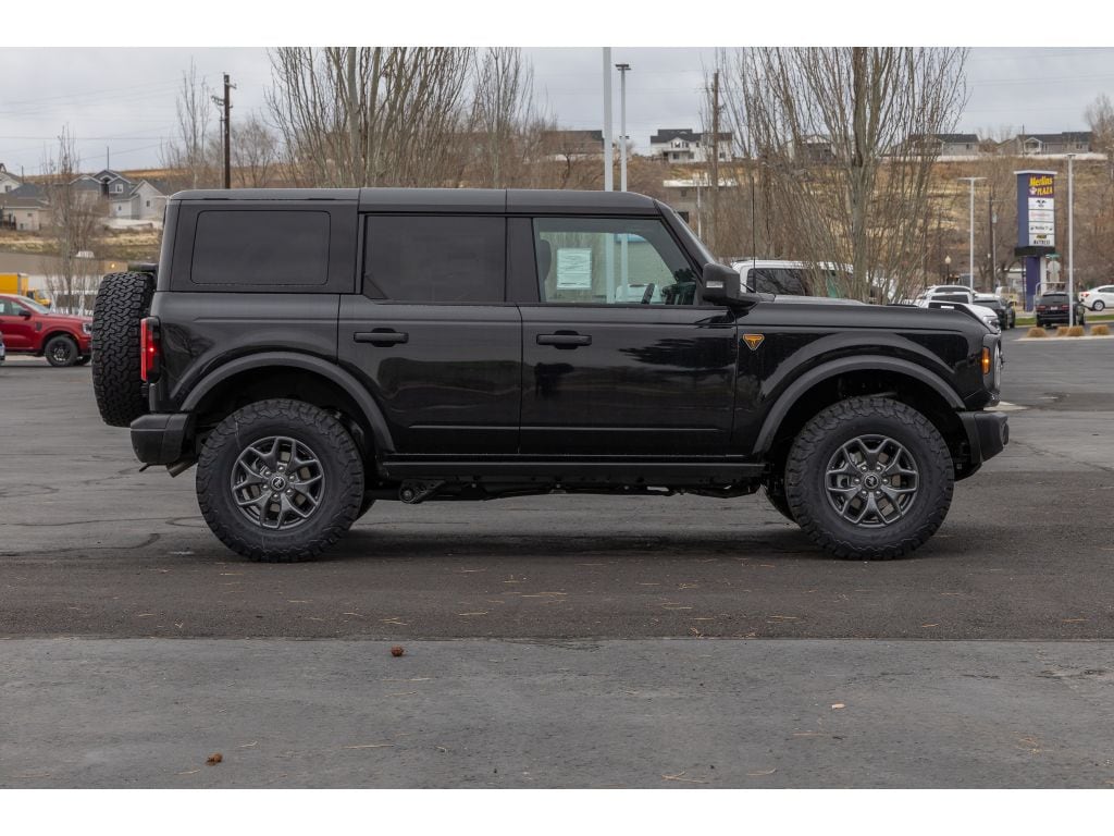 2025 Ford Bronco 4-Door Badlands - Photo 2