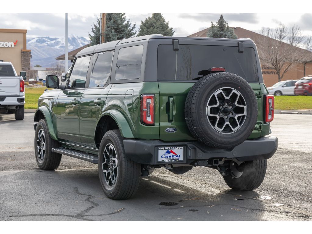 Image of 2023 Ford Bronco Outer Banks Wagon