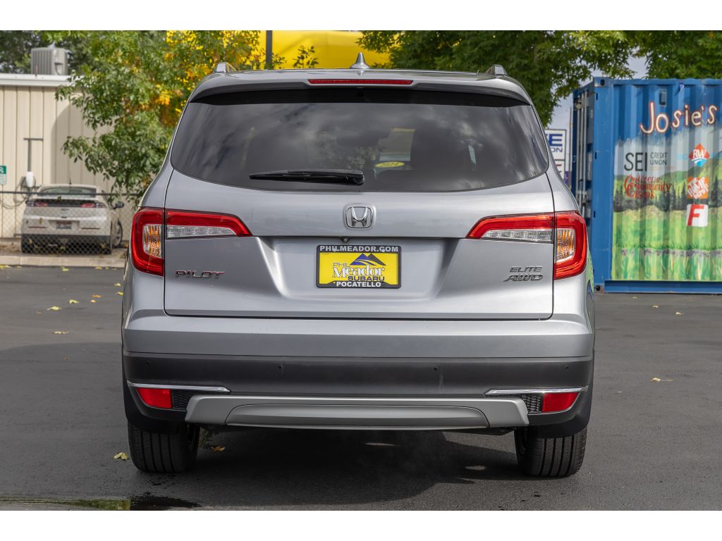 2019 Honda Pilot Elite photo 3
