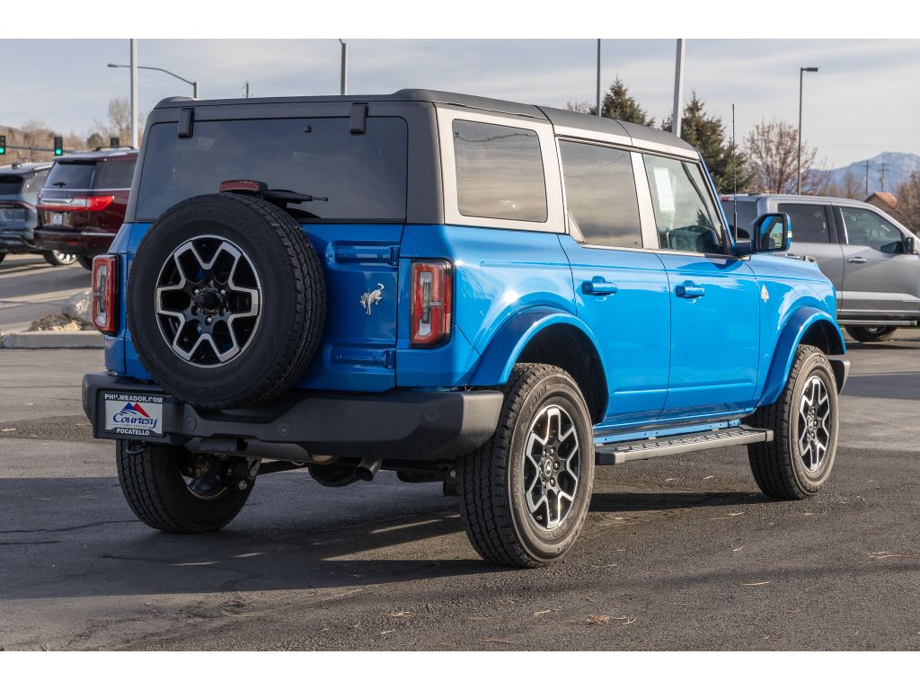 Image of 2024 Ford Bronco Outer Banks Luxury Package Wagon