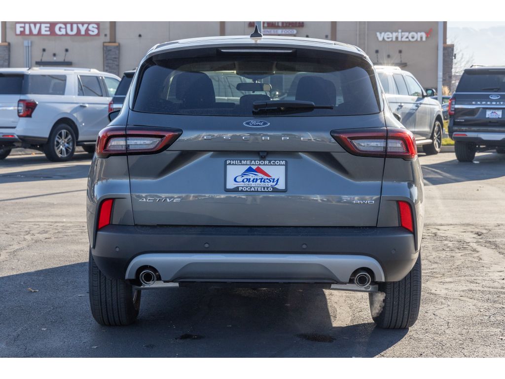 2025 Ford Escape Active photo 3