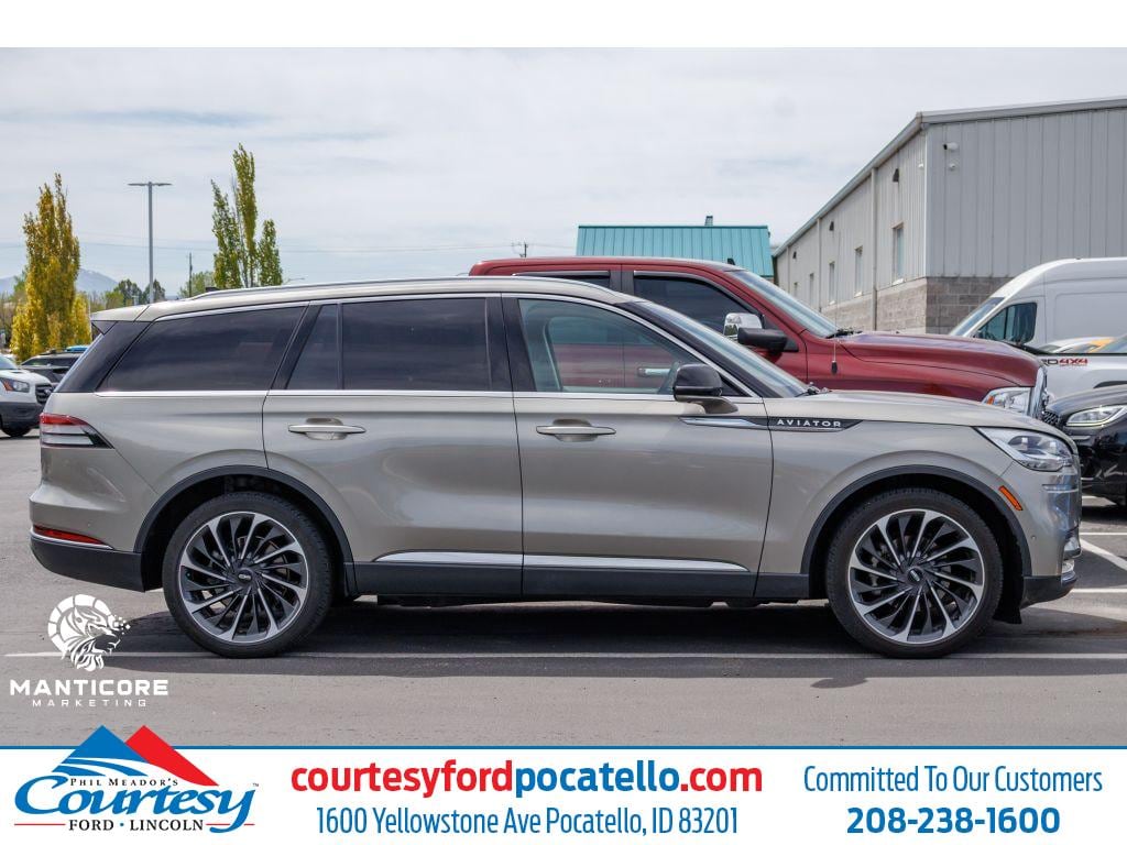 2023 Lincoln Aviator Reserve AWD's photo