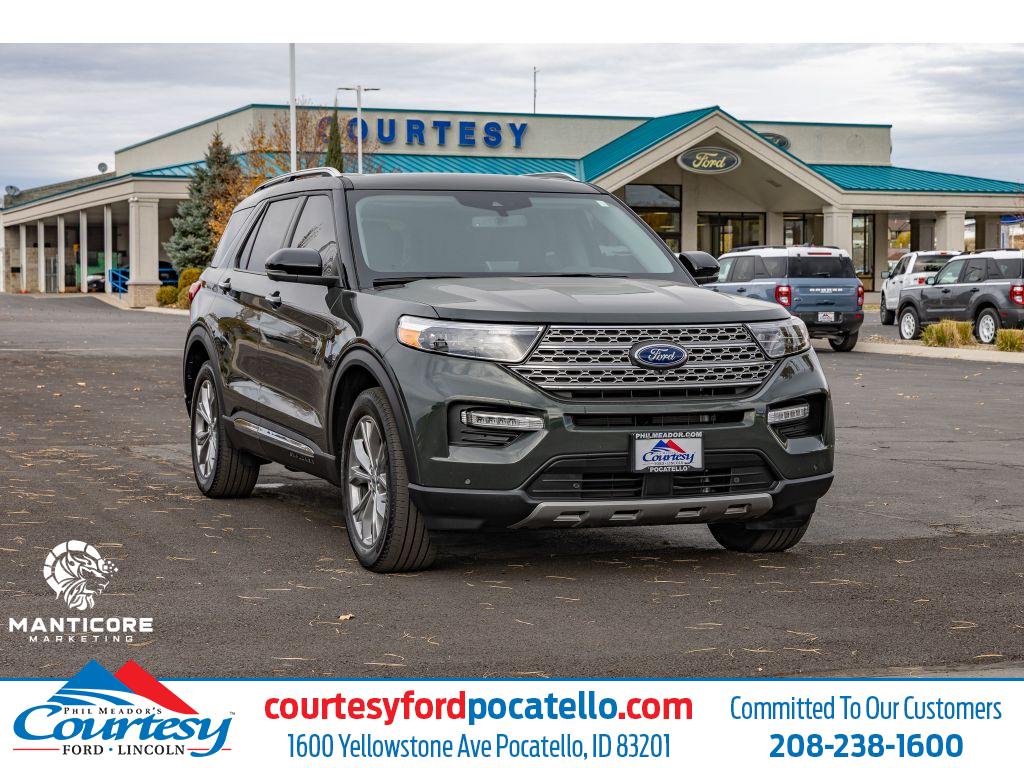 2023 Ford Explorer Limited's photo