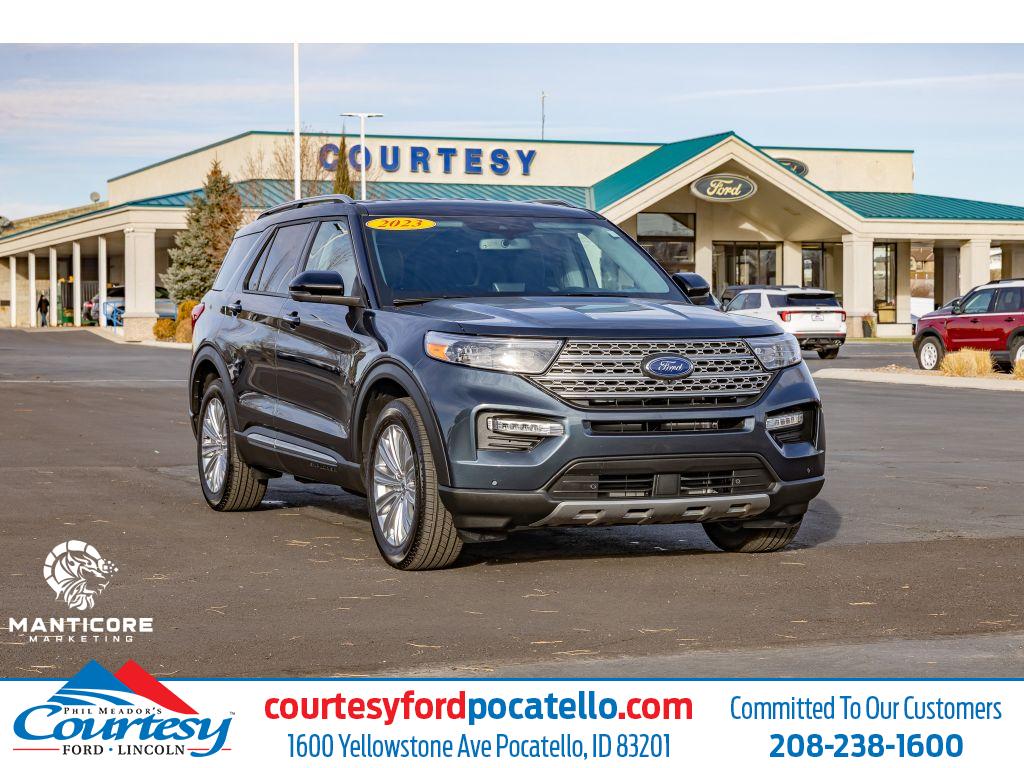 2023 Ford Explorer Limited's photo