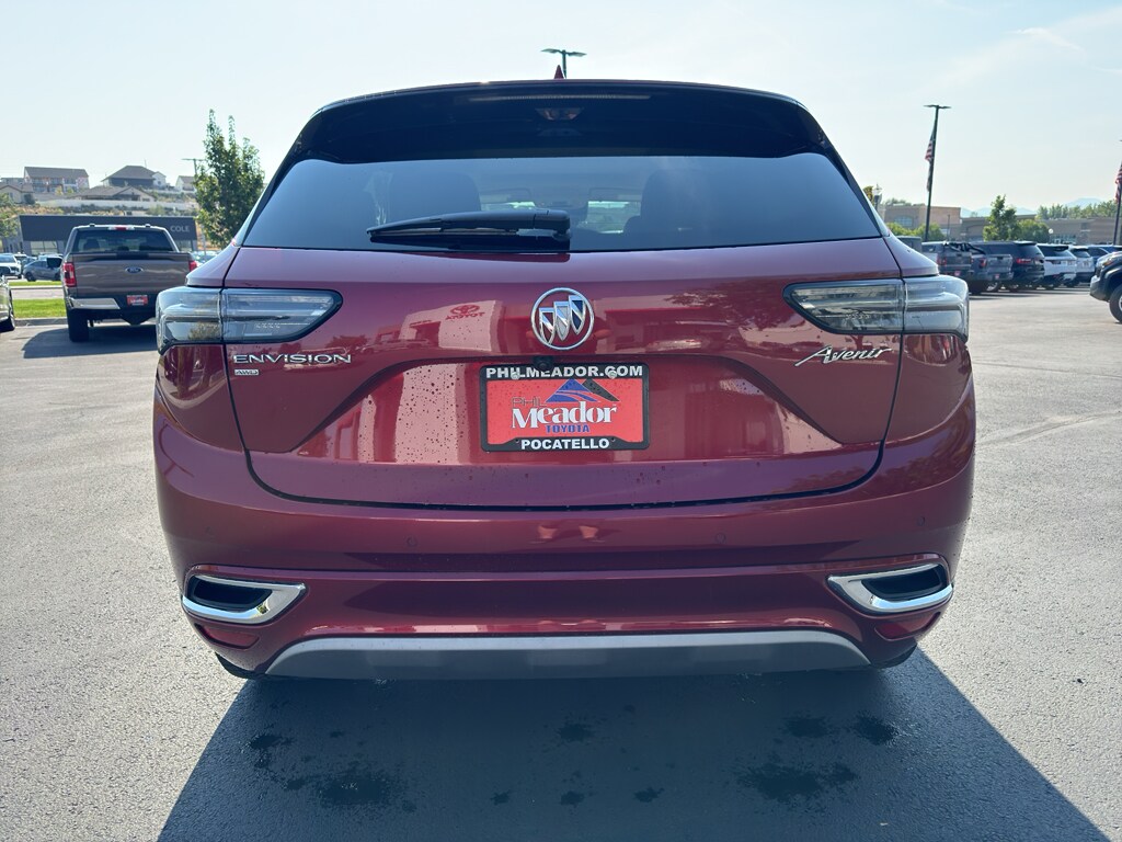 2022 Buick Envision Avenir photo 2