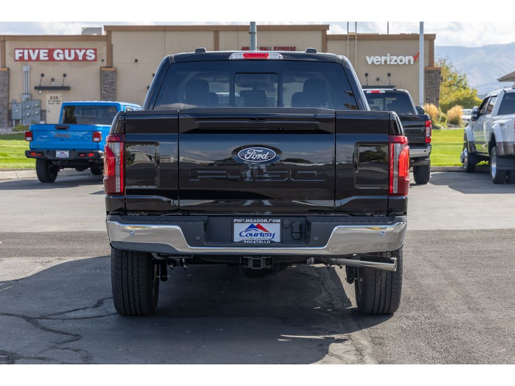 2025 Ford F-150 Lariat photo 4