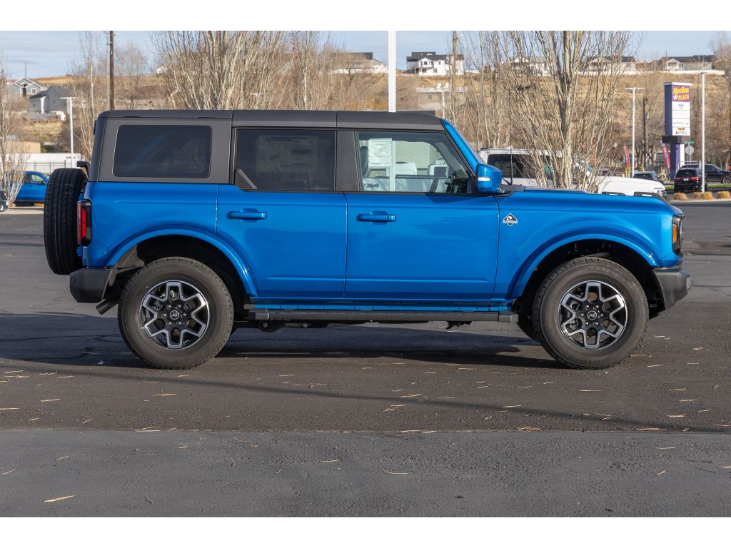 Image of 2024 Ford Bronco Outer Banks Luxury Package Wagon