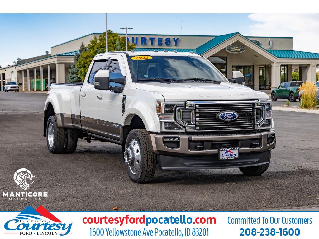 2022 Ford F-450 Super Duty King Ranch's photo