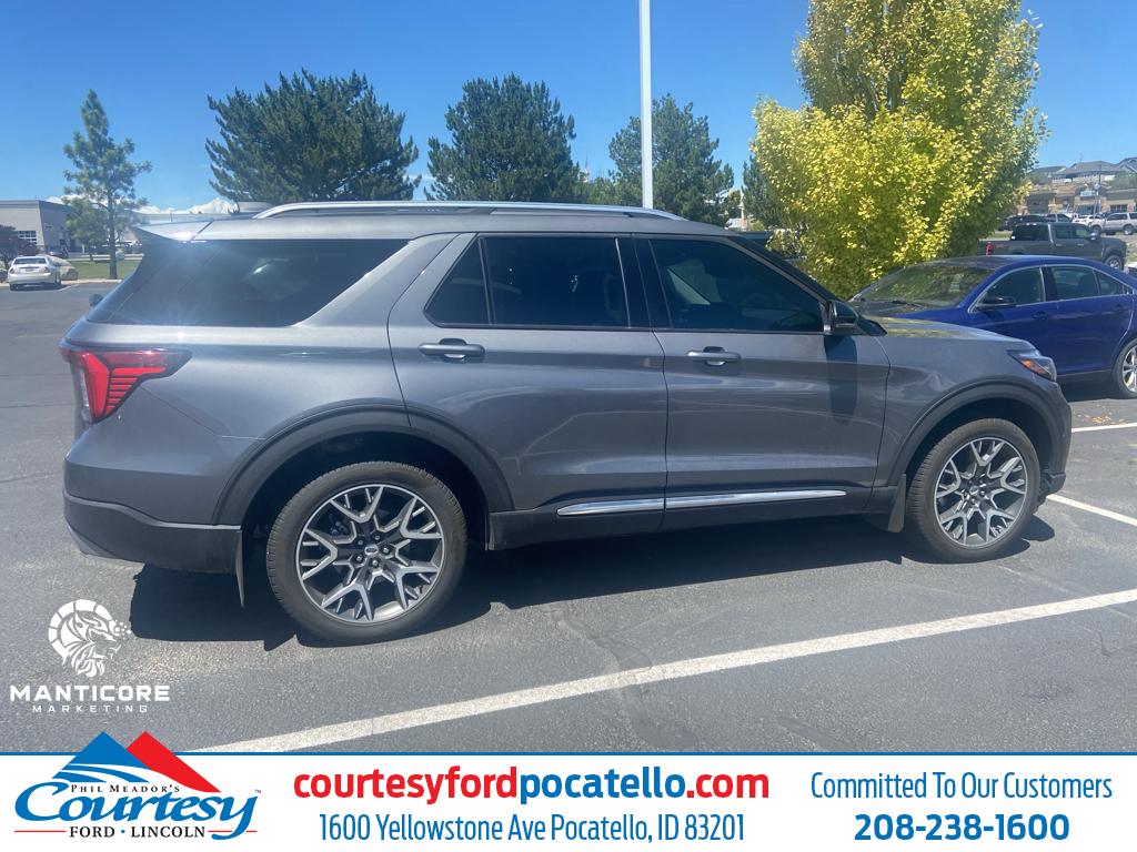 2025 Ford Explorer Platinum 4WD (PL535)'s photo