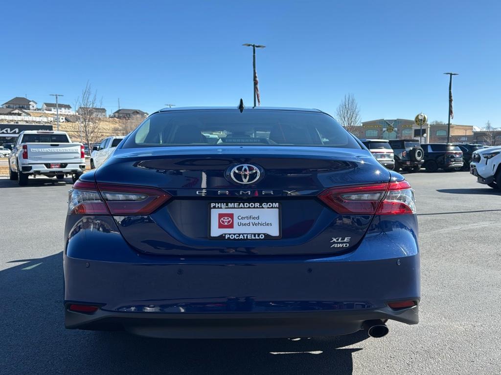 2023 Toyota Camry XLE photo 3