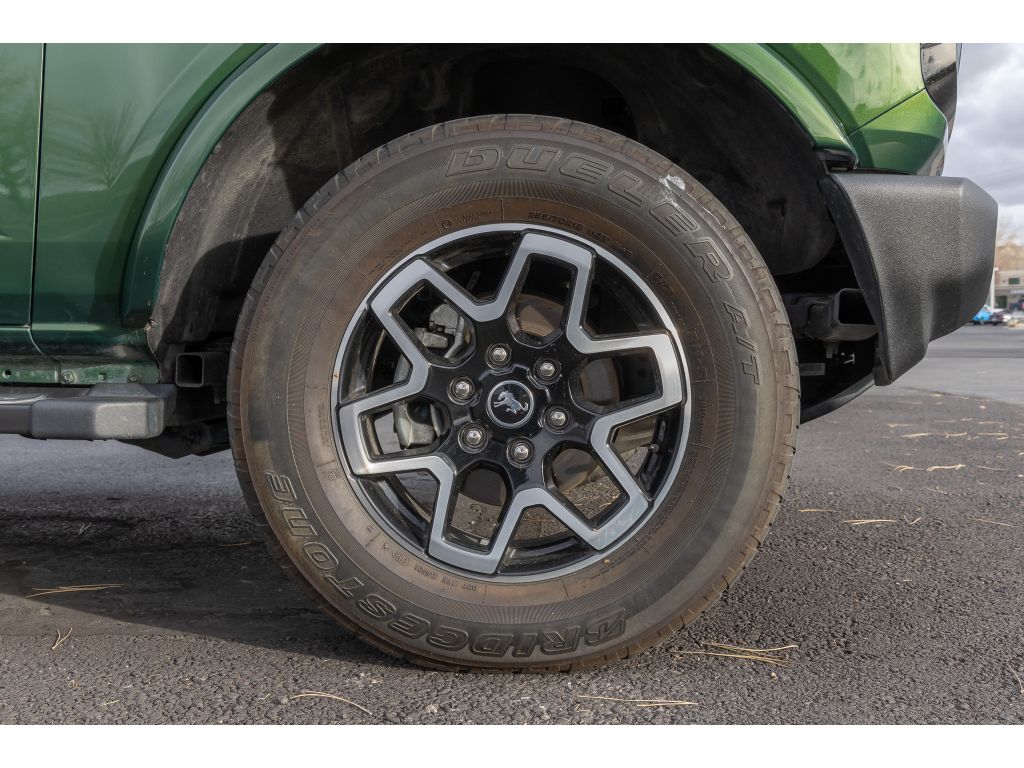 Image of 2023 Ford Bronco Outer Banks Wagon