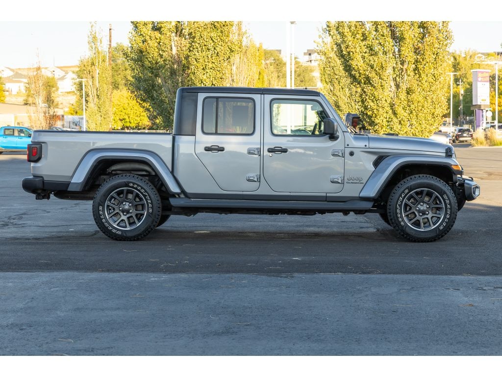 Used 2020 Jeep Gladiator Overland Cab; Crew