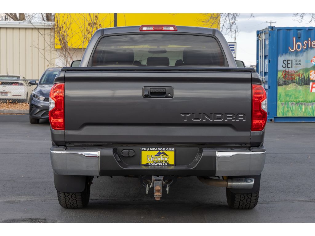 2017 Toyota Tundra SR5 photo 3