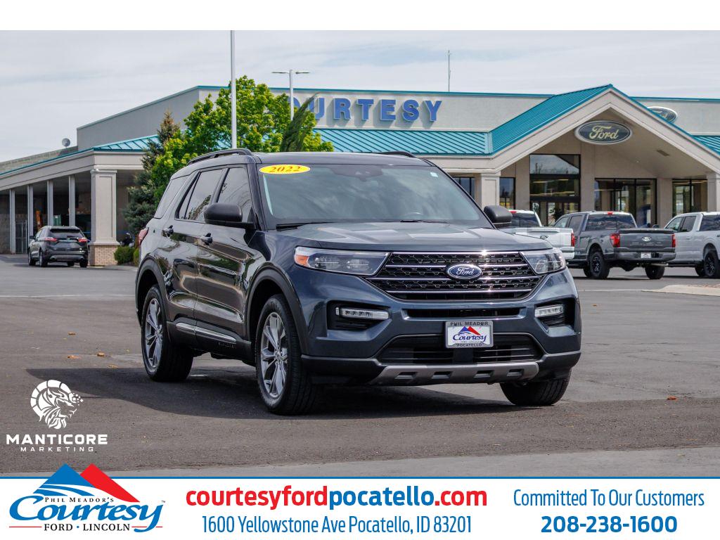 2022 Ford Explorer XLT 4WD's photo