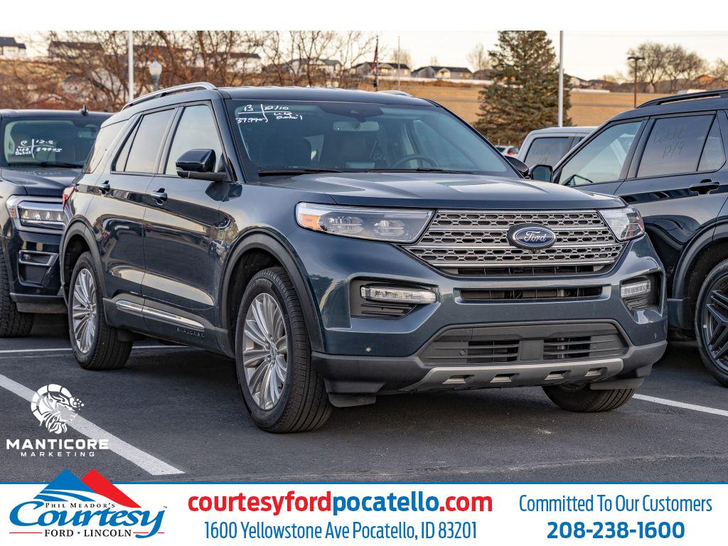 2023 Ford Explorer Limited's photo