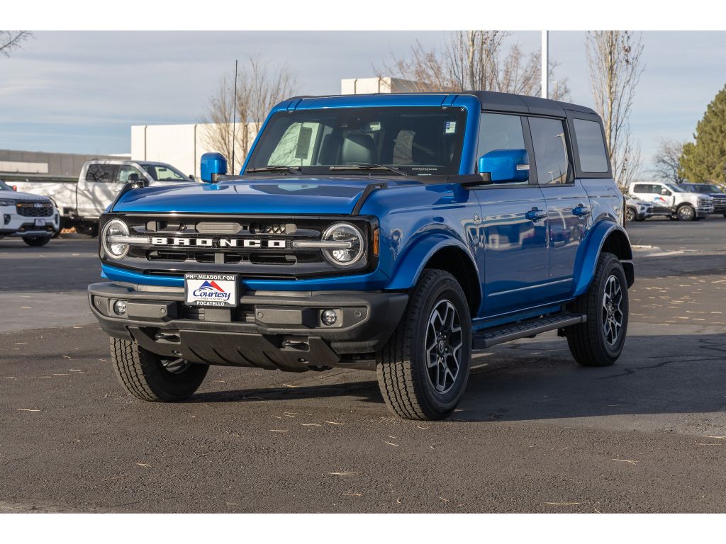 Image of 2024 Ford Bronco Outer Banks Luxury Package Wagon