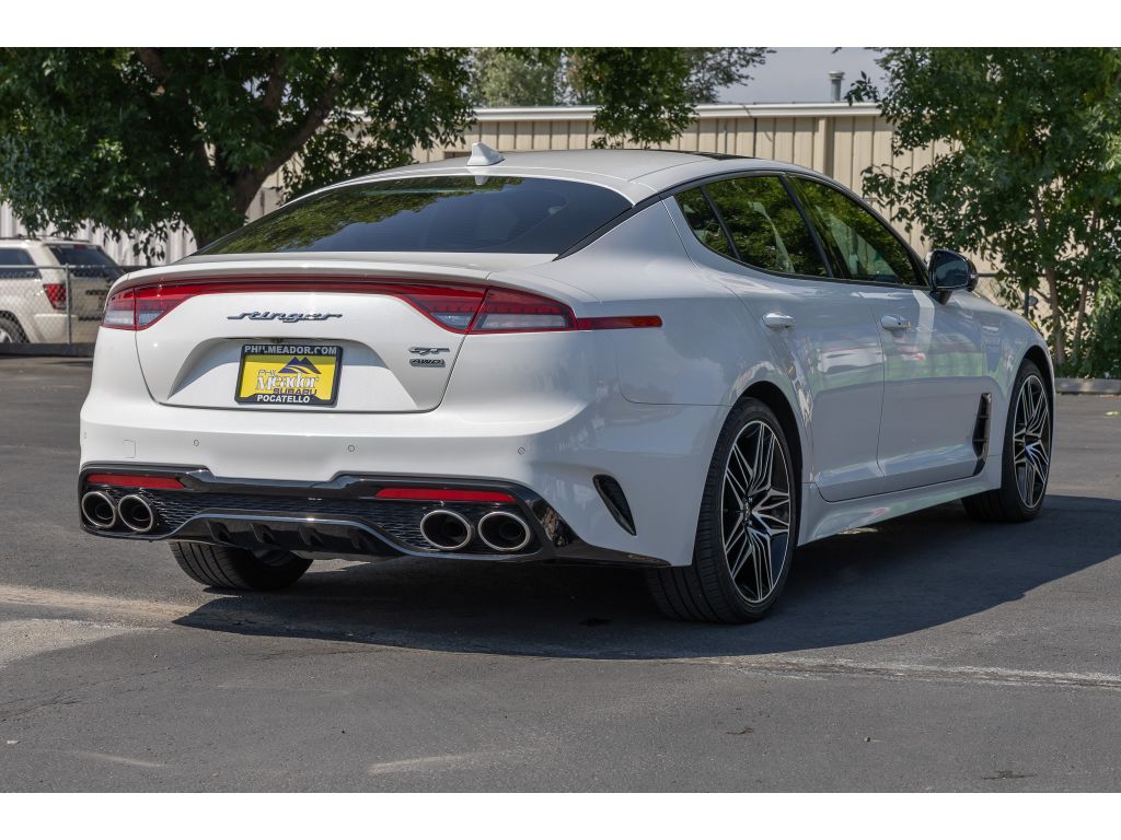 2022 Kia Stinger GT2 photo 3