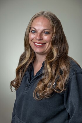 Staff member Jessicca Mitschelen from ID_d77695