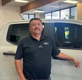 Staff member Raul Moreno from ID_bec32b