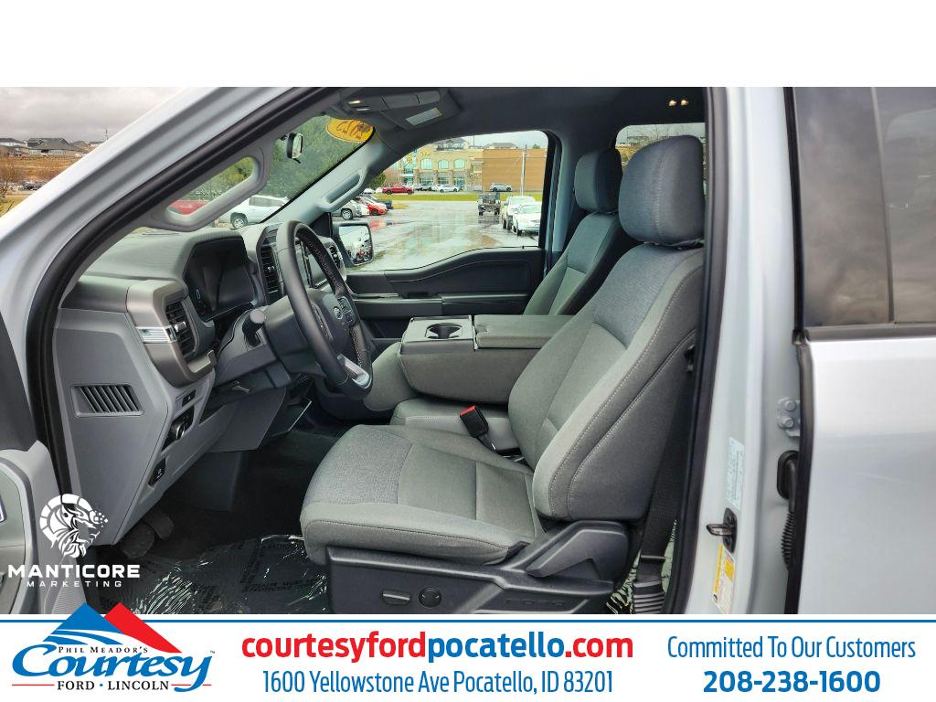 2025 Ford F-150 XLT's photo