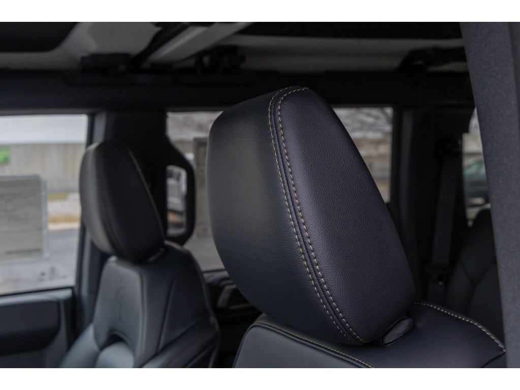 2025 Ford Bronco 4-Door Badlands - Photo 17