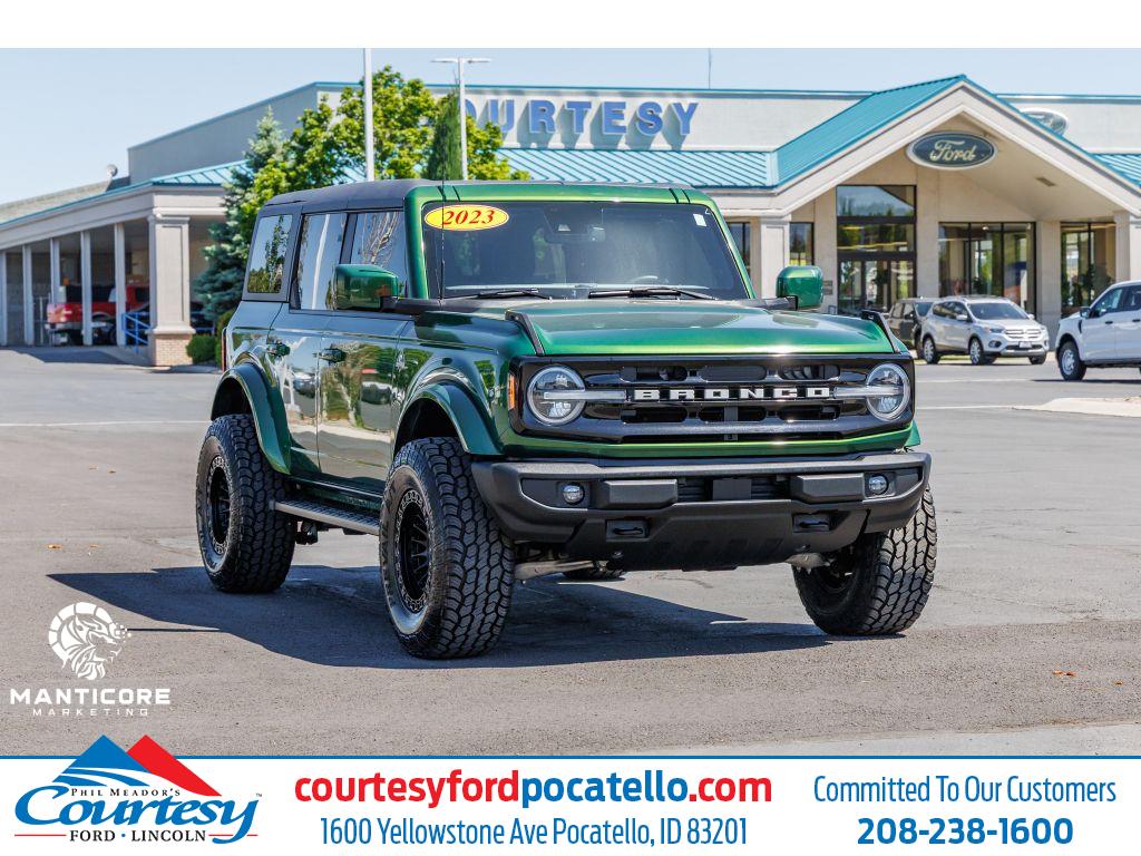 2023 Ford Bronco Outer Banks 4x4's photo