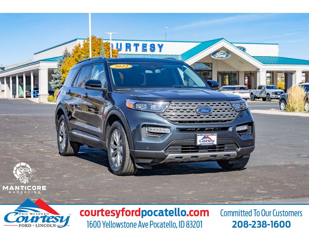 2022 Ford Explorer Limited's photo