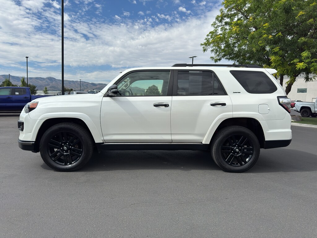 2020 Toyota 4Runner Nightshade Edition photo 4