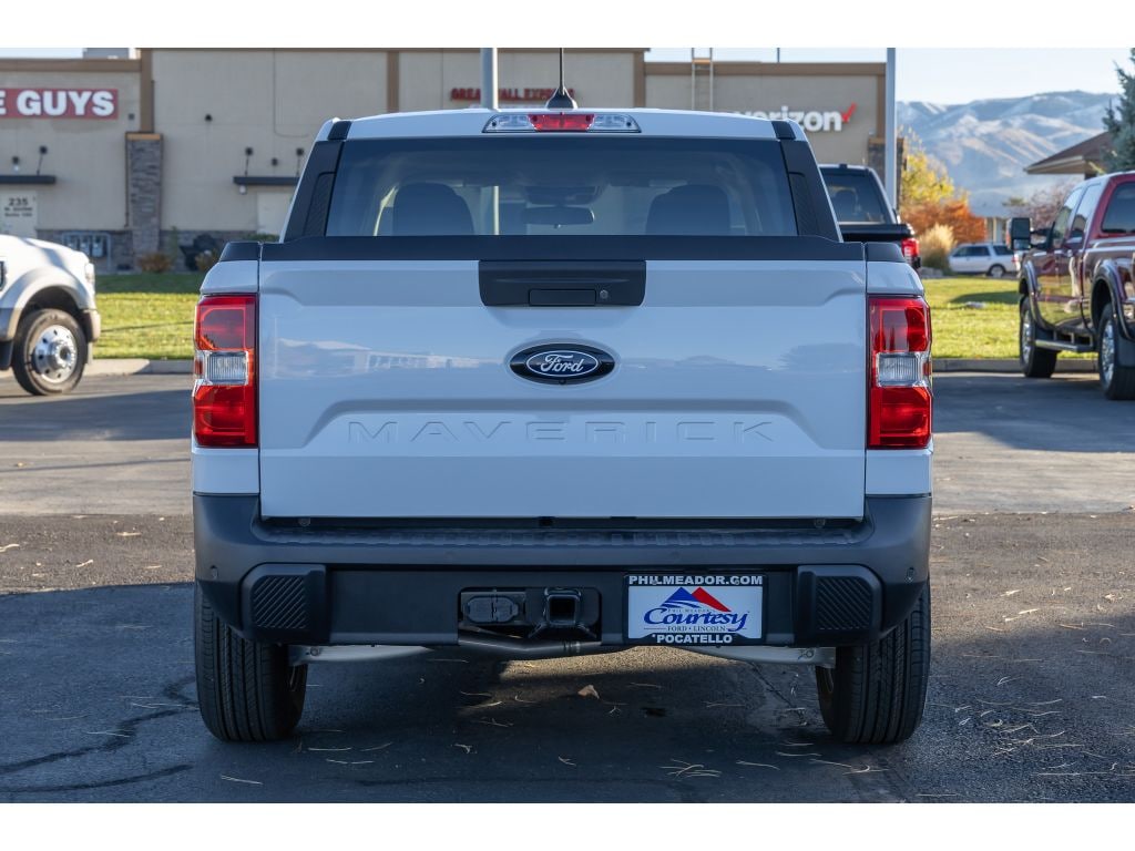 New 2025 Ford Maverick XL Cab; Super Crew