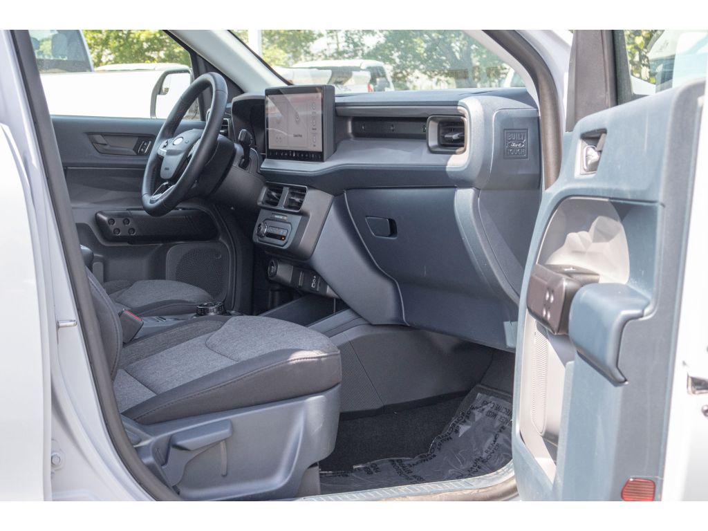 2025 Ford Maverick XLT - Photo 10