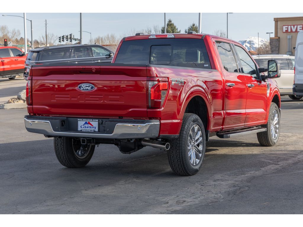 2025 Ford F-150 XLT photo 3