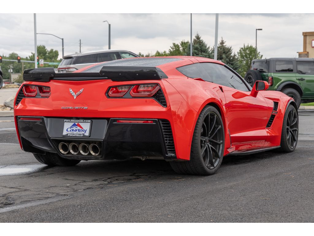 2019 Chevrolet Corvette Grand Sport 2LT Coupe photo 3
