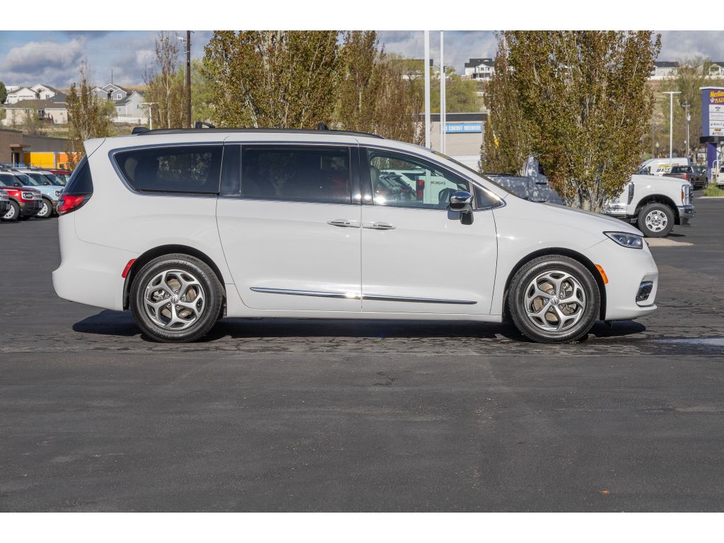 Used 2023 Chrysler Pacifica Limited with VIN 2C4RC1GG2PR515265 for sale in Pocatello, ID
