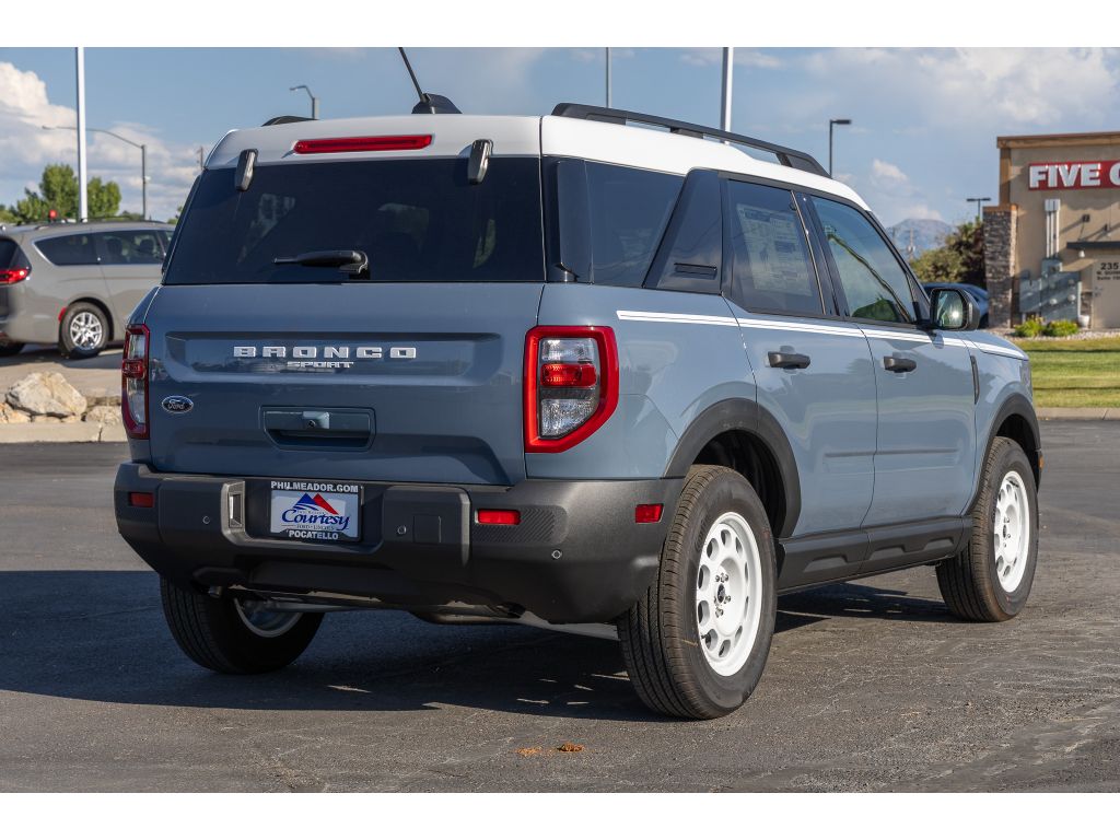 2025 Ford Bronco Sport Heritage photo 3