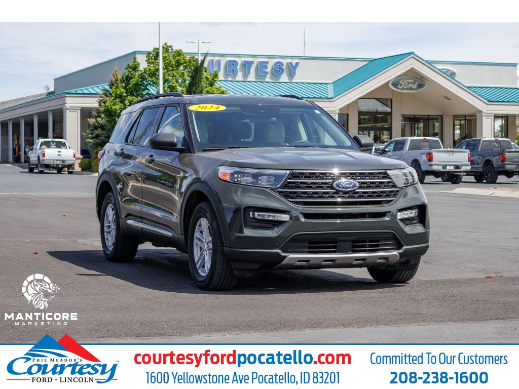 2024 Ford Explorer XLT 4WD's photo