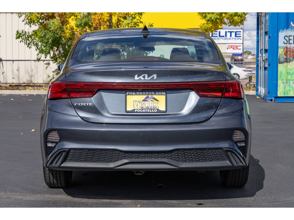 2023 Kia Forte LXS photo 4