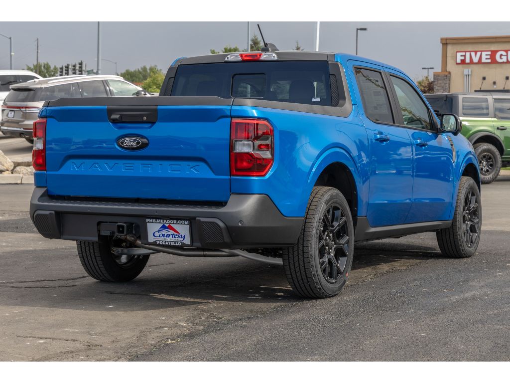2025 Ford Maverick Lariat photo 2
