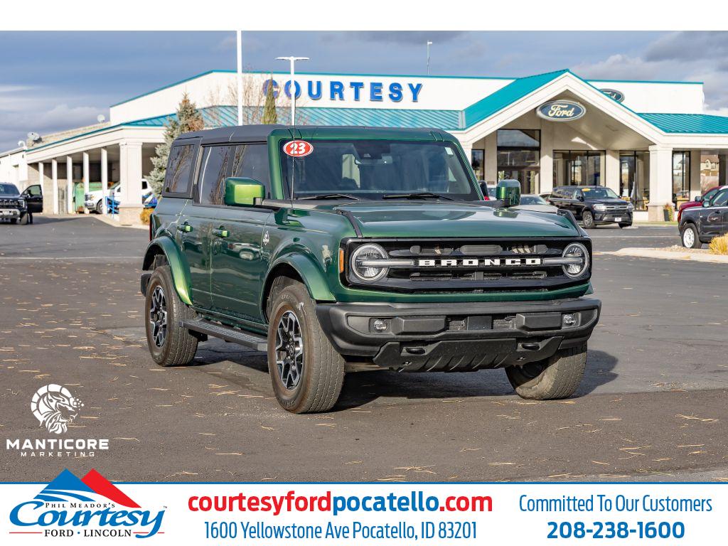 2023 Ford Bronco 4-Door Outer Banks's photo