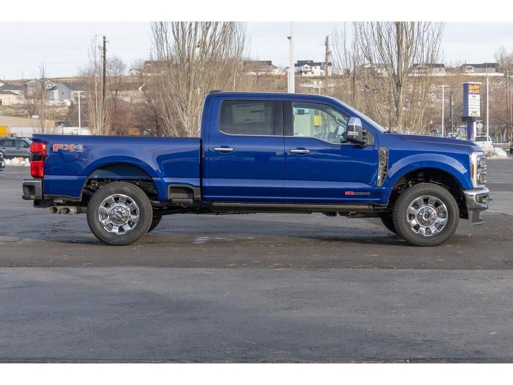 New 2026 Ford F-350 Lariat Cab; Crew