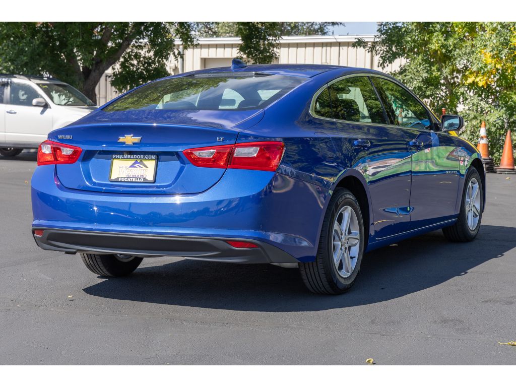 2023 Chevrolet Malibu 1LT photo 3