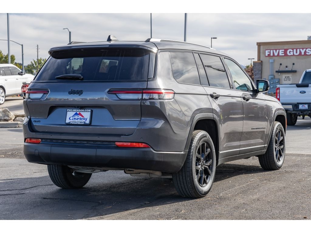 Used 2024 Jeep Grand Cherokee L L Altitude 4x4 Wagon