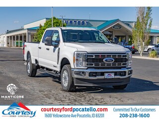 2025 Ford F-350 XLT Cab; Crew