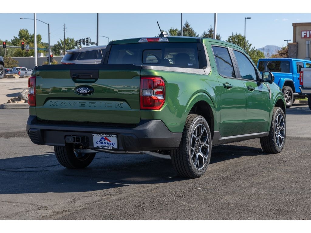 New 2025 Ford Maverick Lariat Cab; Super Crew
