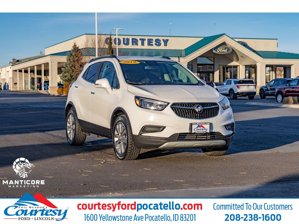 2019 Buick Encore Preferred's photo