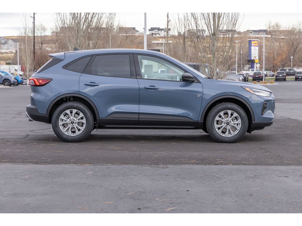 2026 Ford Escape Active - Photo 2