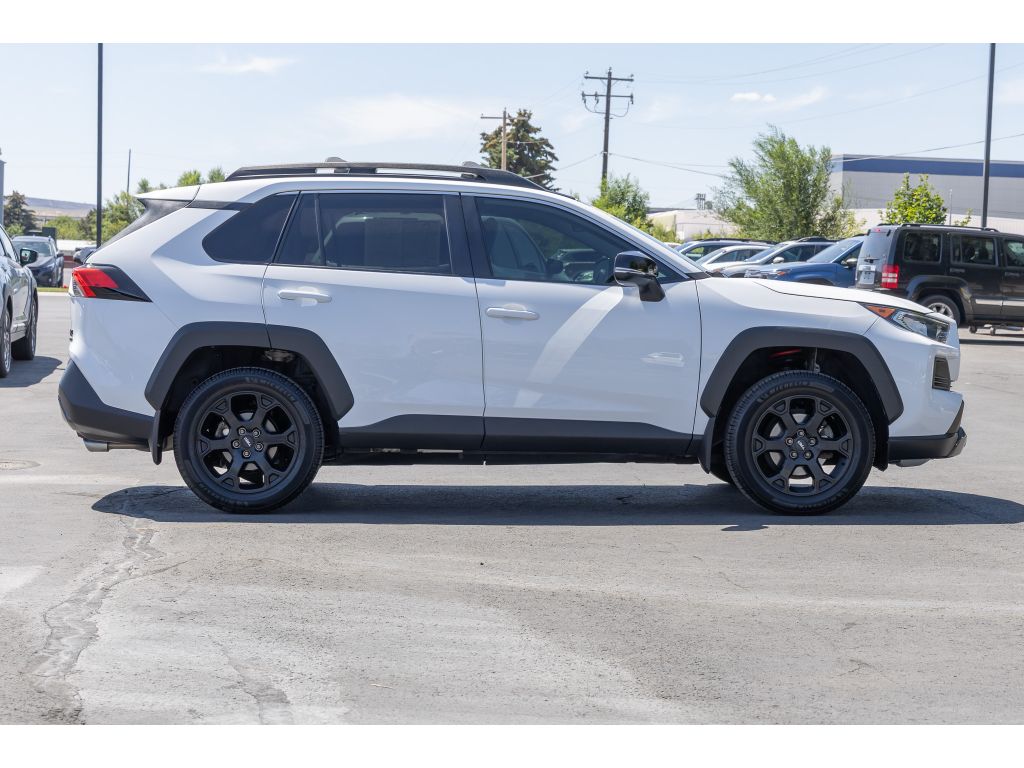 2021 Toyota RAV4 TRD photo 2