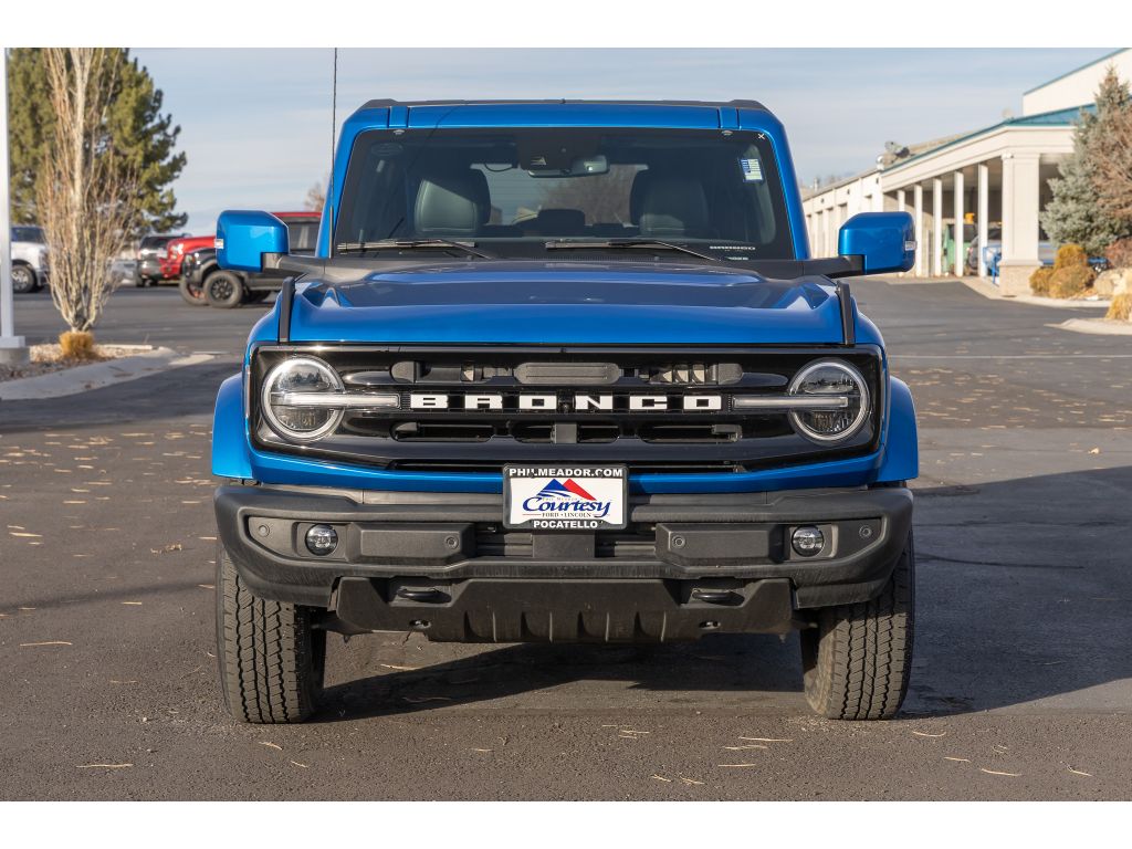 Image of 2024 Ford Bronco Outer Banks Luxury Package Wagon