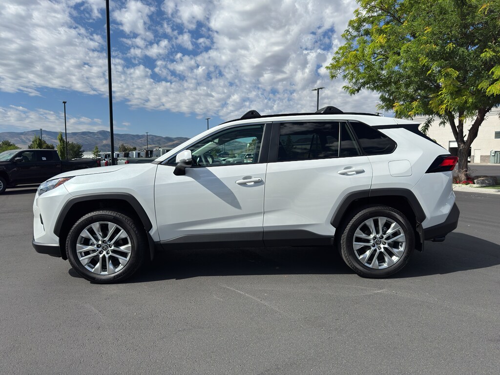 2025 Toyota RAV4 XLE Premium photo 2