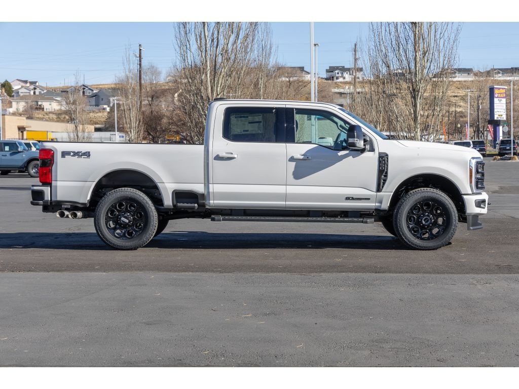 New 2026 Ford Super Duty F-350 Lariat TRUCK